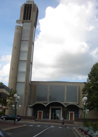 église;maubeuge;lurçat